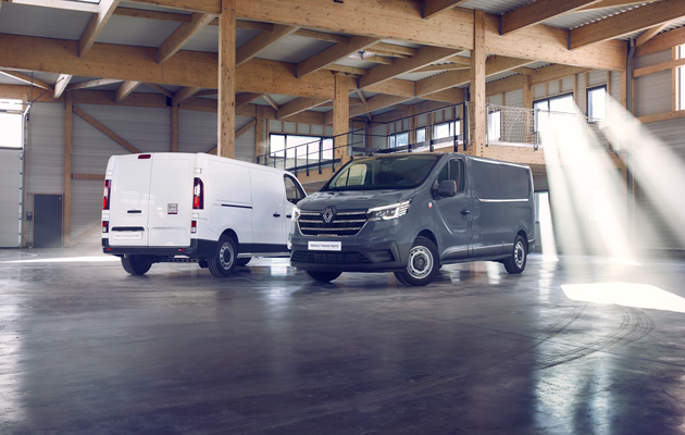 Ansicht Renault Transporter weiß und grau